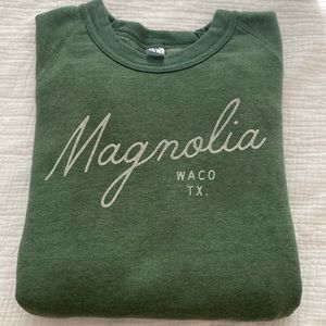 Magnolia Seeatshirt